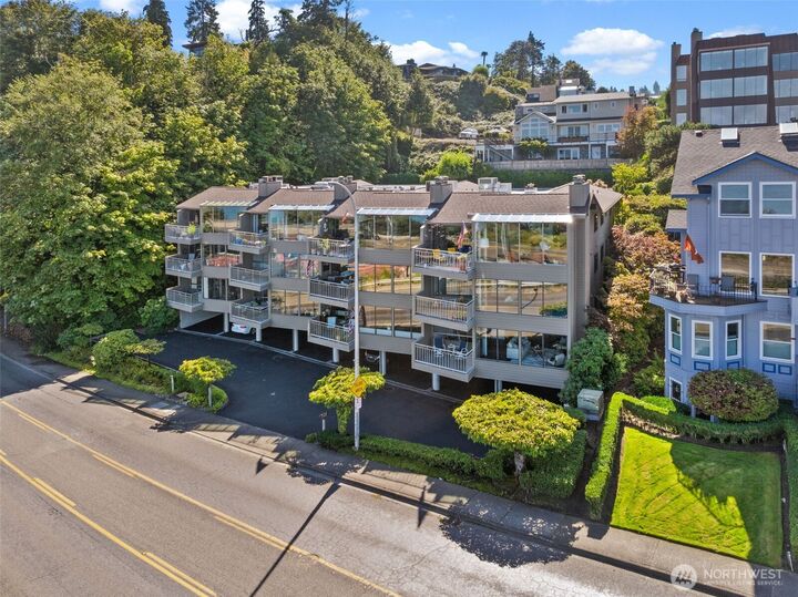 Property Photo:  2002 N 30th Street 101  WA 98403 