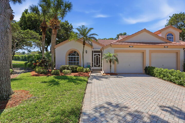 Property Photo: 7930 Lake Sands Drive FL 33446
