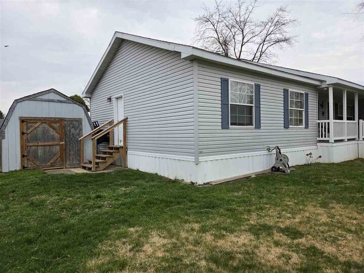 Property Photo:  6 Dogwood Drive  IN 47374 