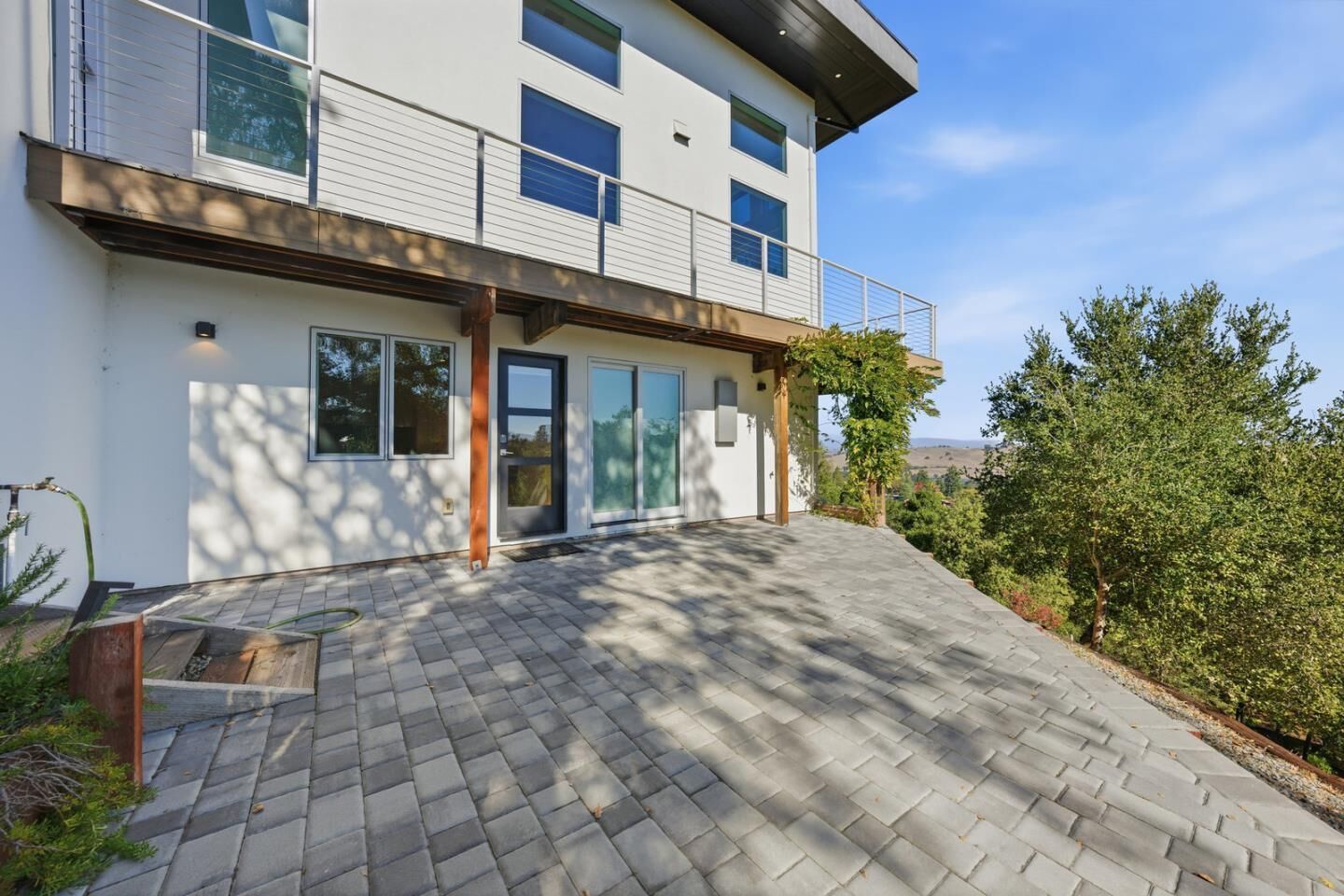 Property Photo:  95 Lerida Court B  CA 94028 