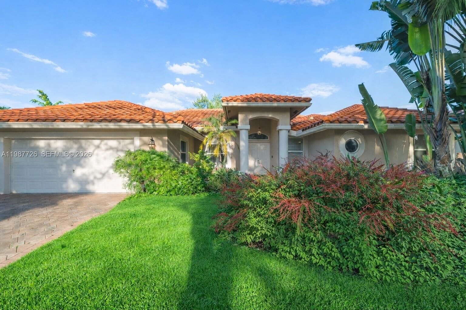 Property Photo:  3744 Oak Ridge Cir  FL 33331 