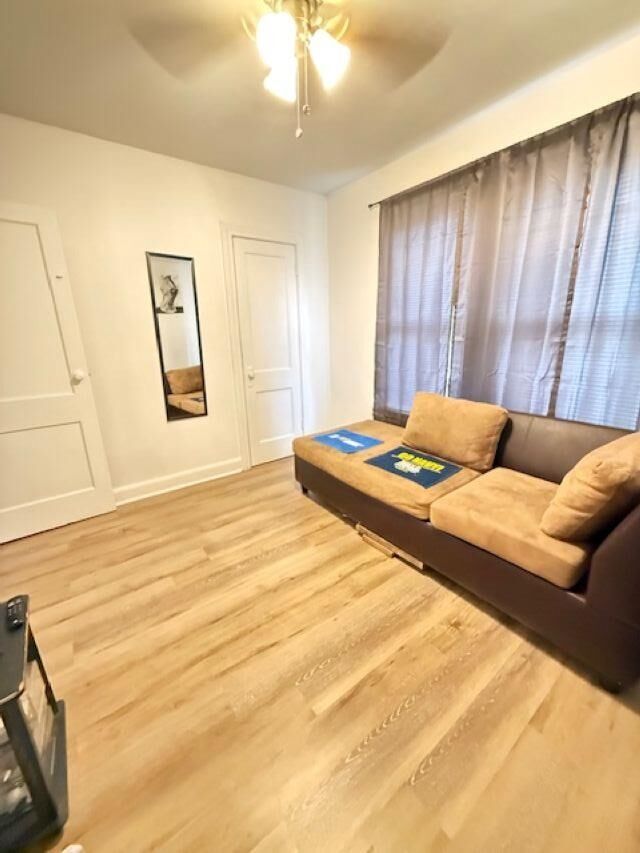 Property Photo:  625 E Pipkin St  TX 77701 