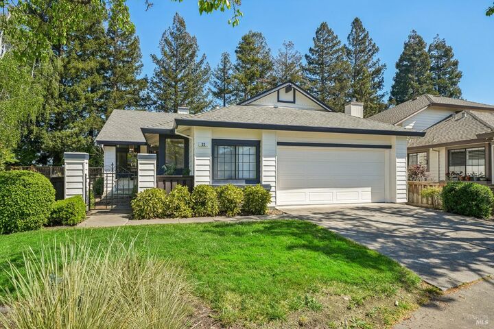 Property Photo:  22 Saint Matthews Court  CA 95476 