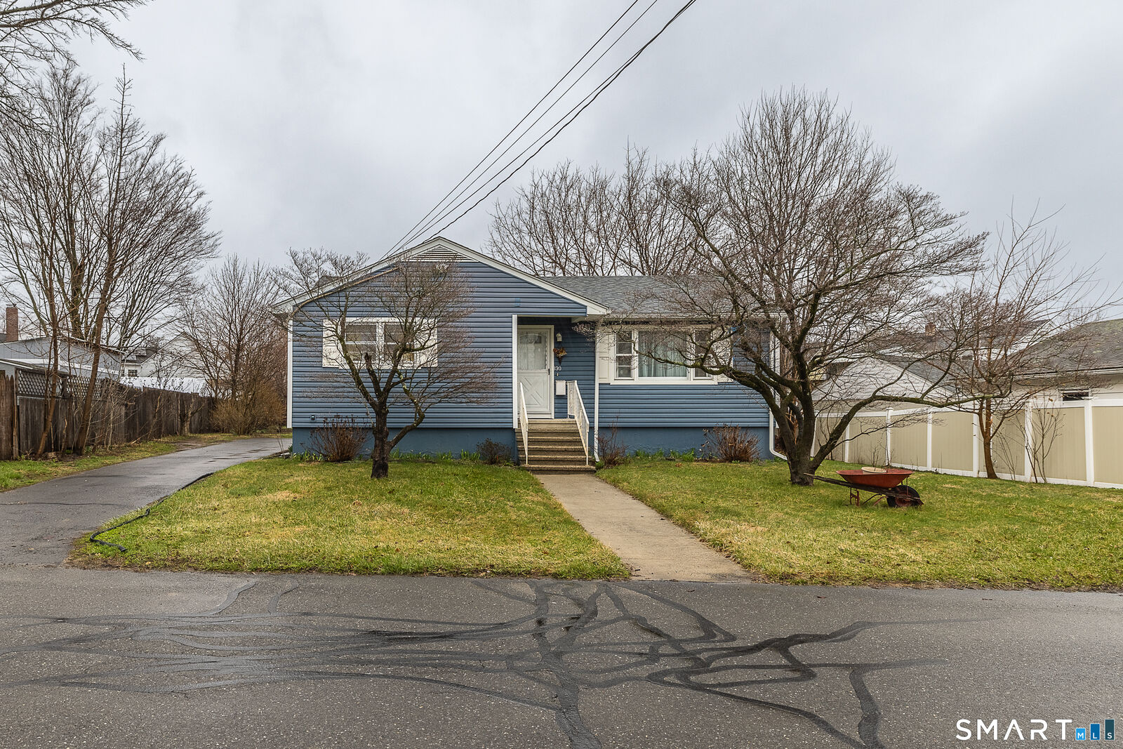 Property Photo:  130 Holroyd Street  CT 06606 