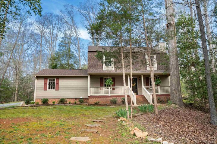 Property Photo:  122 River Ridge Drive  SC 29369-9729 