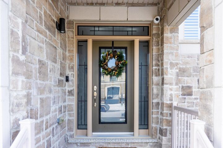 Property Photo:  228 Fleetwood Drive  ON L1K 3E7 