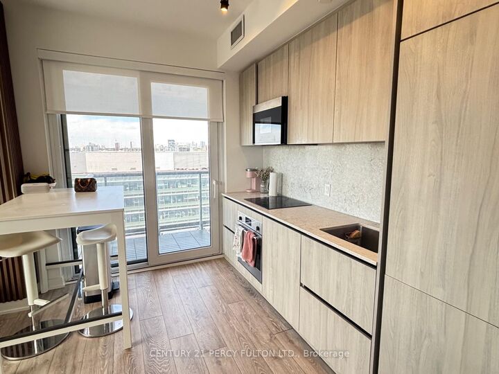 Property Photo: 108 Peter Street N 2613 ON M5V 0W2