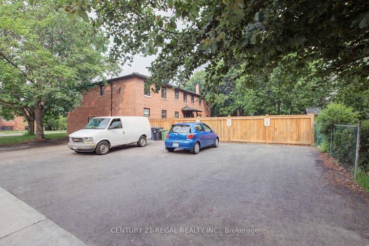 Property Photo: 2127 Harris Crescent ON L7R 1G4