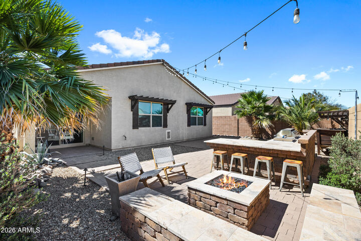 Property Photo:  624 W Blue Ridge Drive  AZ 85140 
