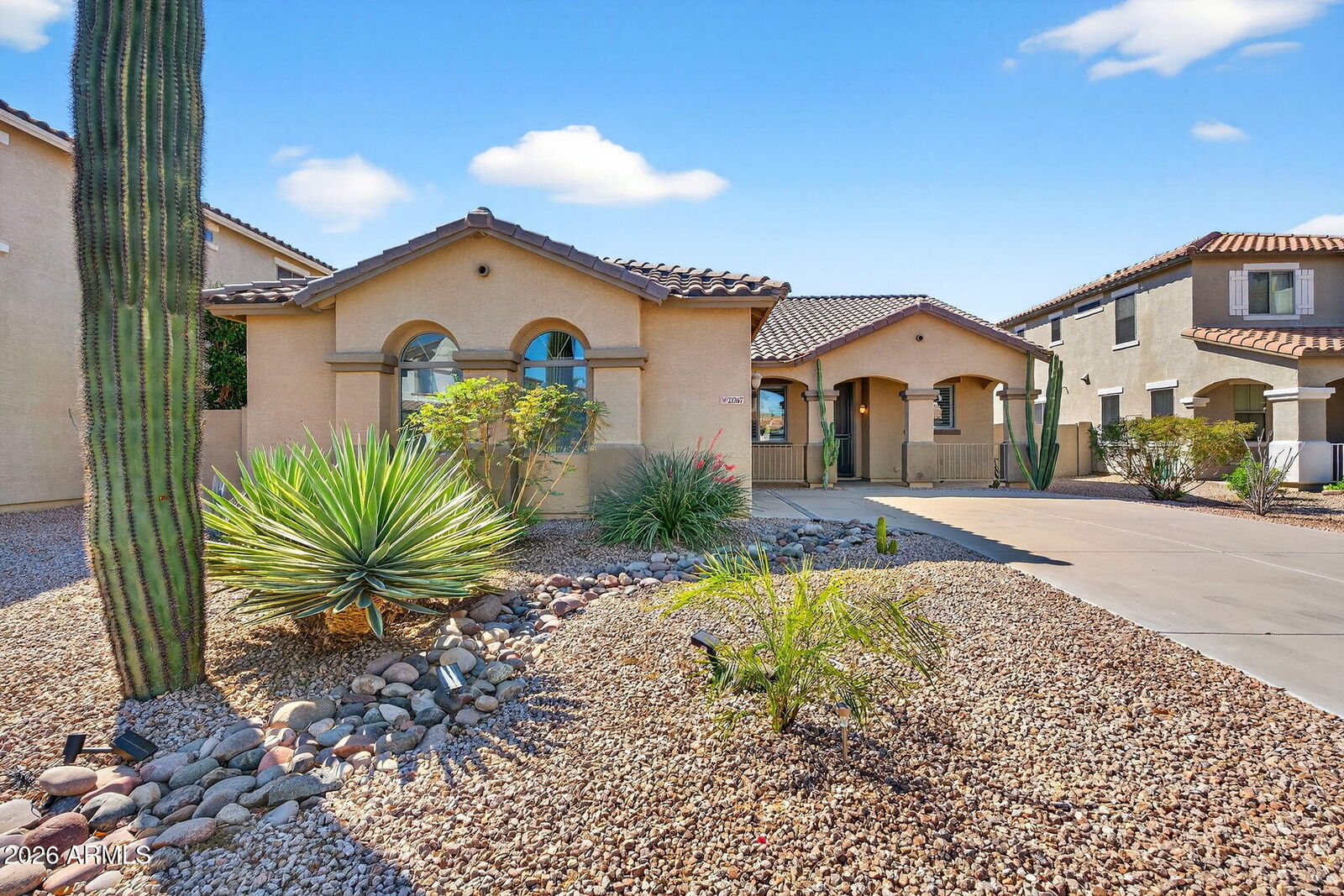 Property Photo:  21367 E Nightingale Road  AZ 85142 