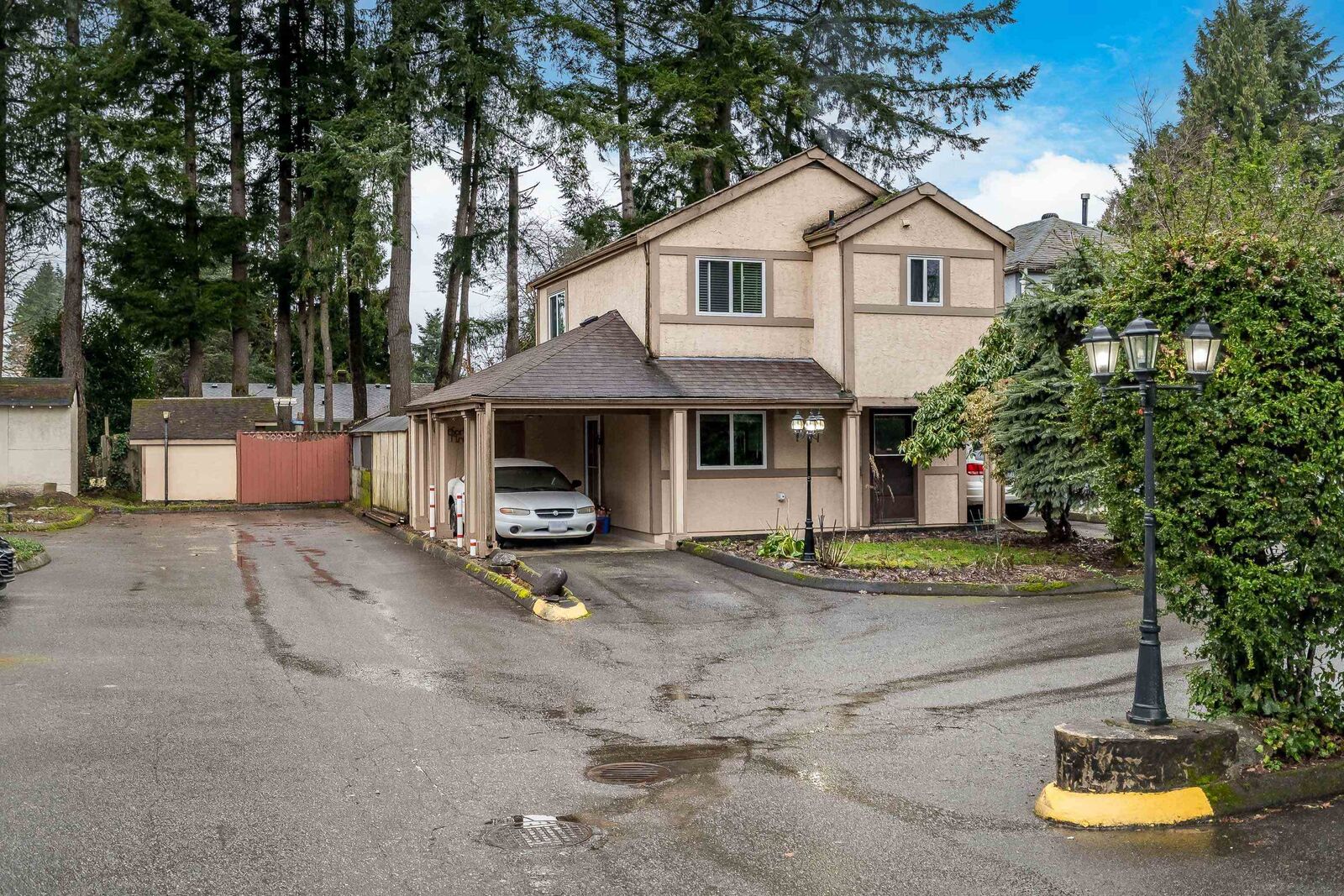 Property Photo:  11956 214 Street  BC V2X 8M7 