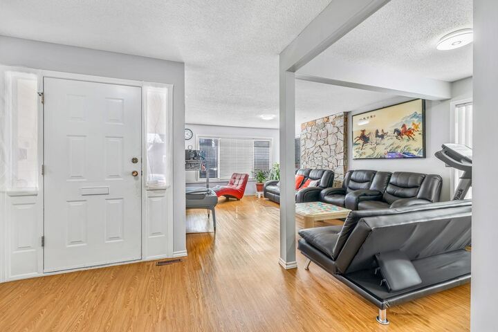 Property Photo: 15420 96 Avenue BC V3R 1G5