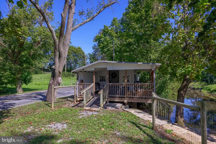 Property Photo: 283 Skyview Lane PA 17543