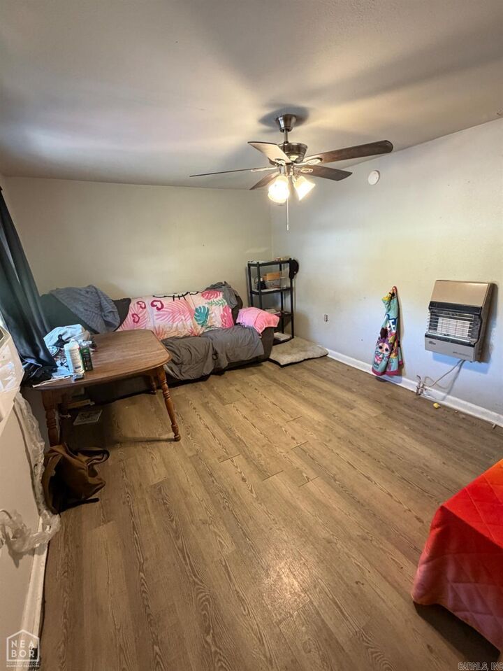 Property Photo:  300 B E Matthews Street  AR 72417 
