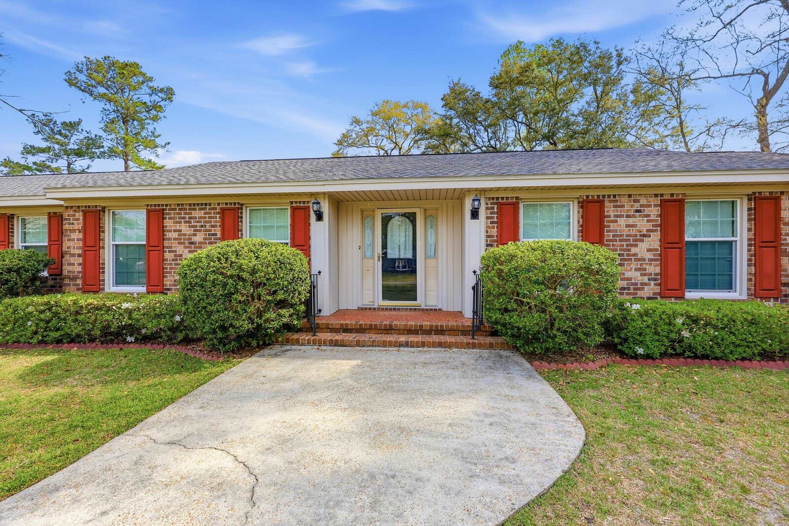 Property Photo: 833 2nd Ave. SC 29440