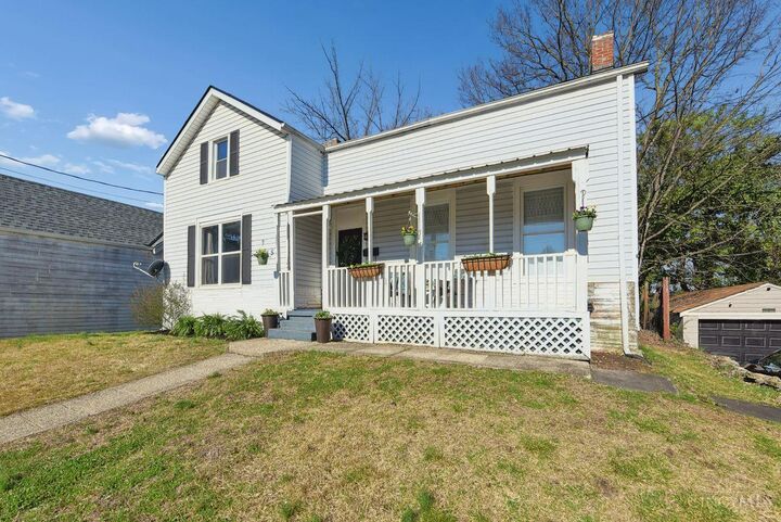 Property Photo:  915 Third Street  OH 45215 