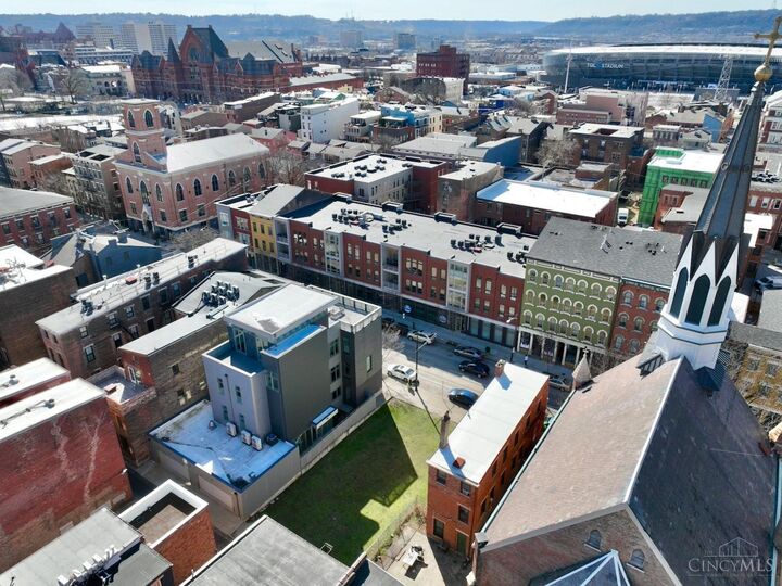 Property Photo: 1518 Race Street OH 45202