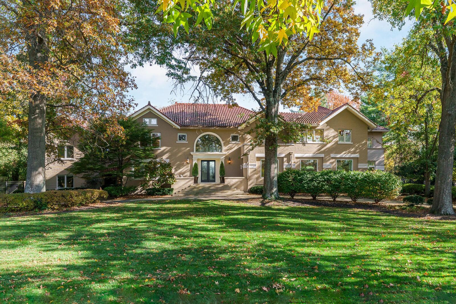 Property Photo: 336 S Columbia Avenue OH 43209