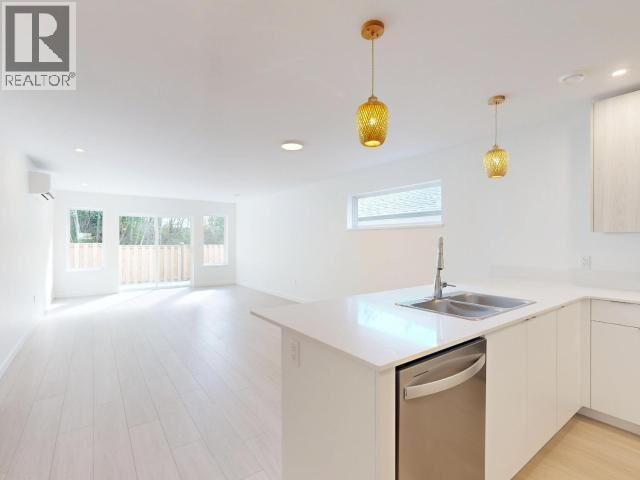 Property Photo: 7164 Edgehill Crescent BC V8A 0V8