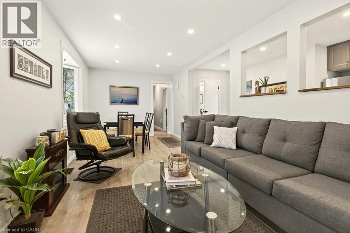 Property Photo:  259 Metcalfe Street North  ON N3Y 3Y1 