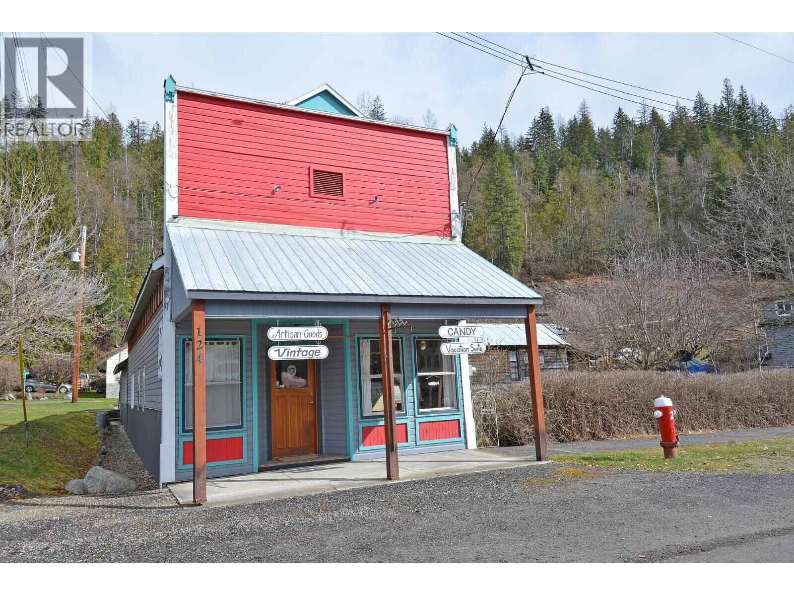 Property Photo: 124 Lake Avenue BC V0G 1S0