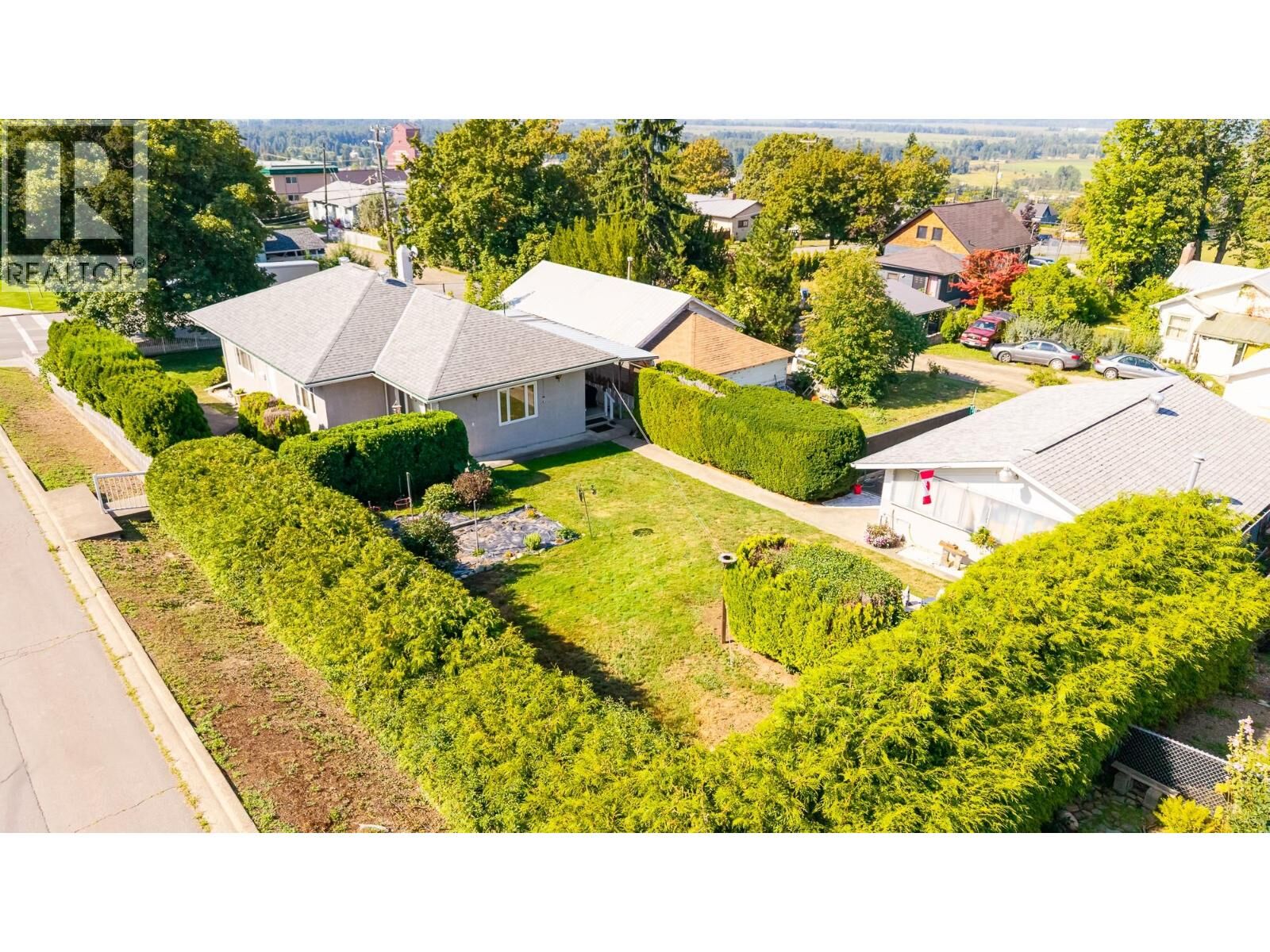 Photo de la propriété:  407 10th Avenue North  BC V0B 1G4 