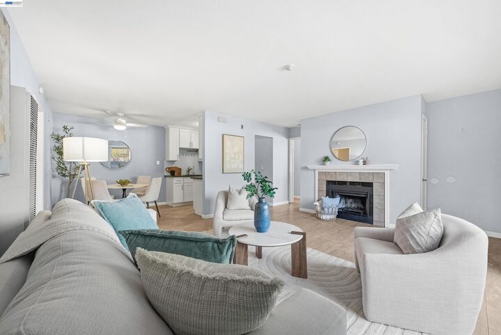 Property Photo:  2523 Copa Del Oro Dr  CA 94587 