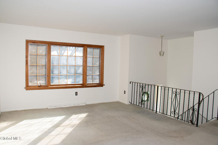 Property Photo:  10 Meadowlark Drive  NY 12110 