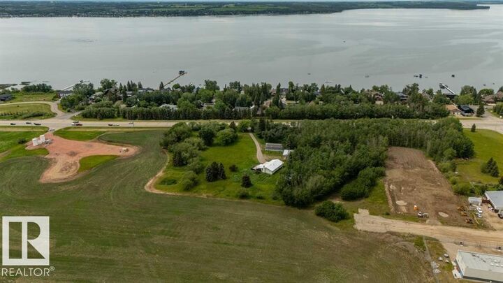 Property Photo:  Hwy 20 Range Rd 391  AB T4S 1T2 