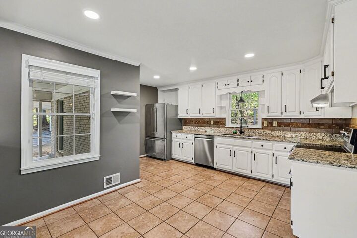 Property Photo:  4576 Driftwood Drive  GA 30106 