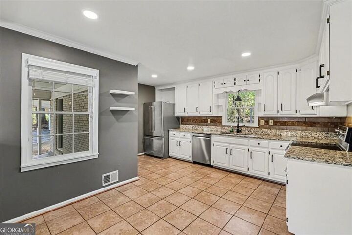 Property Photo:  4576 Driftwood Drive  GA 30106 