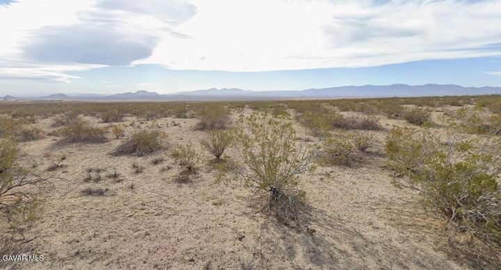 Property Photo: 6700 E Arizona Avenue CA 93501