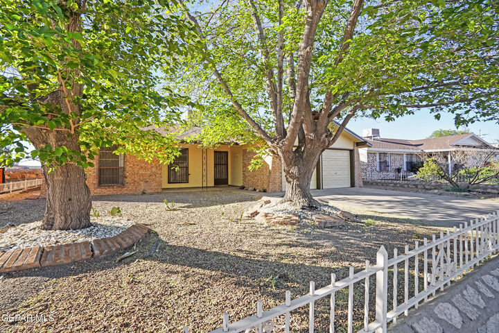 Property Photo: 4968 Grapeland Drive TX 79924