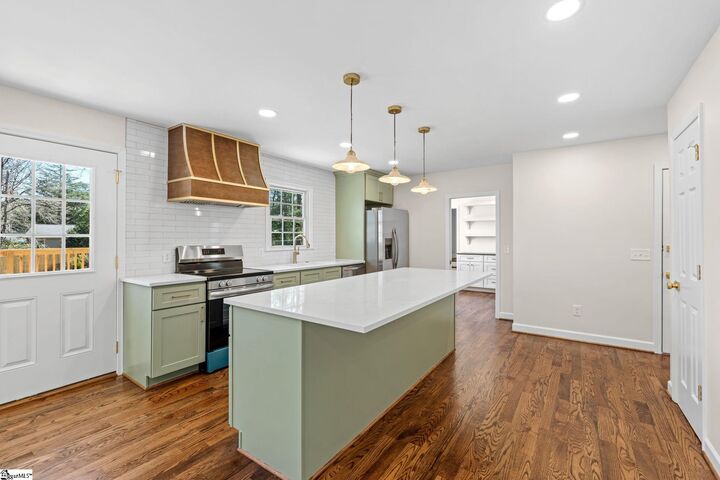 Property Photo:  704 Hedgewood Terrace  SC 29650 