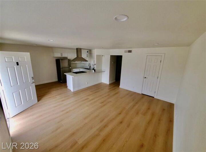Property Photo: 2121 Oceanus Lane 4 NV 89115