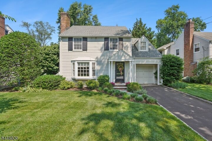 Property Photo:  66 Springbrook Rd  NJ 07081 