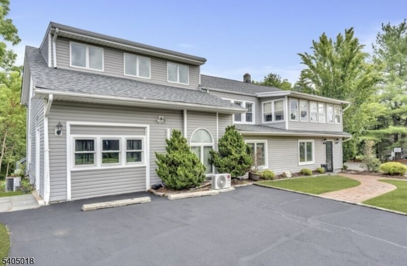 Property Photo:  128 Main St  NJ 08833 