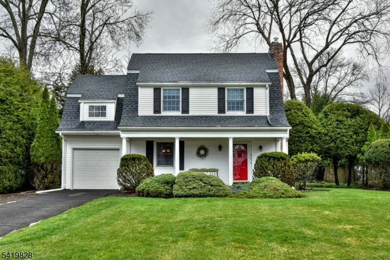 Property Photo:  314 Canterbury Dr  NJ 07446 