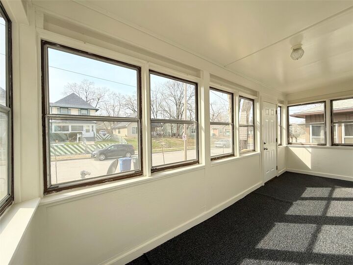 Property Photo:  1435 4th Street  IA 50314 