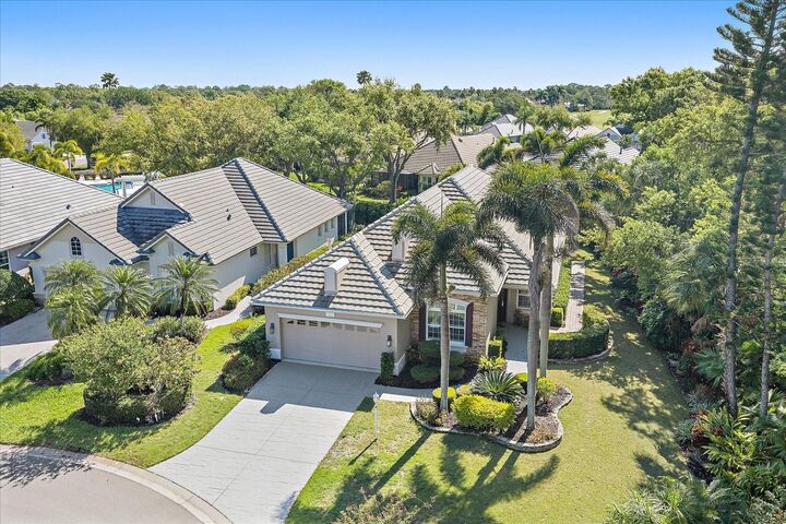 Property Photo:  7825 Troon Court  FL 34202 