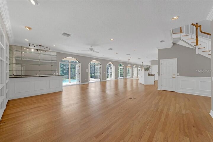 Property Photo: 1141 Myrtle Road FL 33596