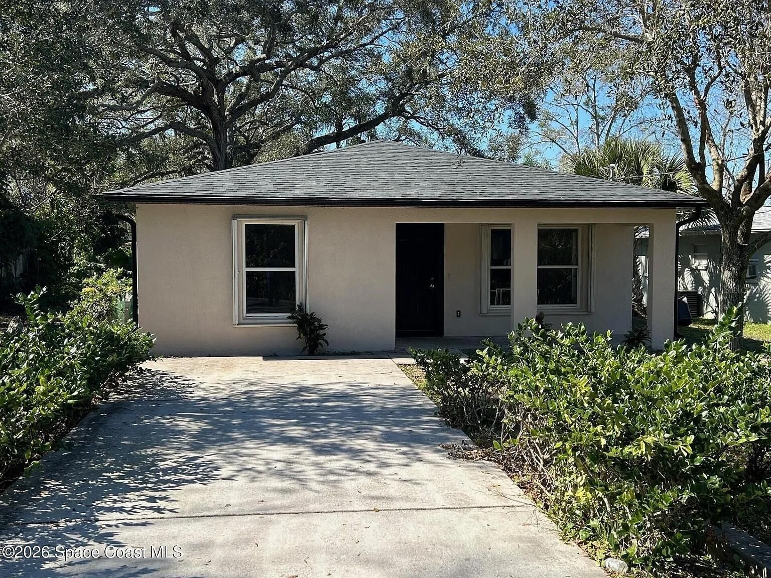 Property Photo:  251 Lincoln Road  FL 32926 