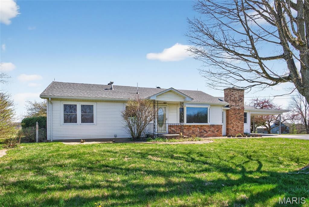 Property Photo: 3046 State Highway C MO 63755