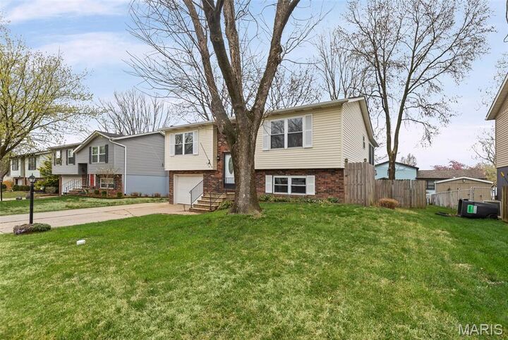 Property Photo:  308 Las Olas Drive  IL 62221 