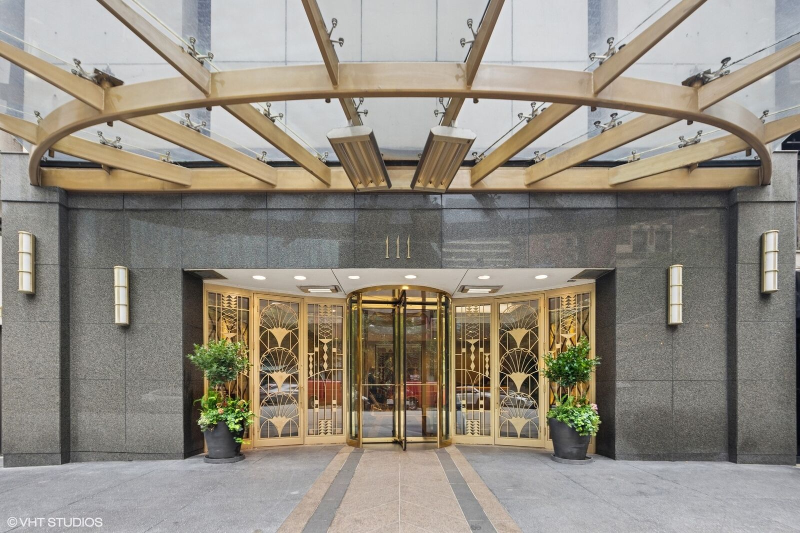 Property Photo:  111 E Chestnut Street 21B  IL 60611 