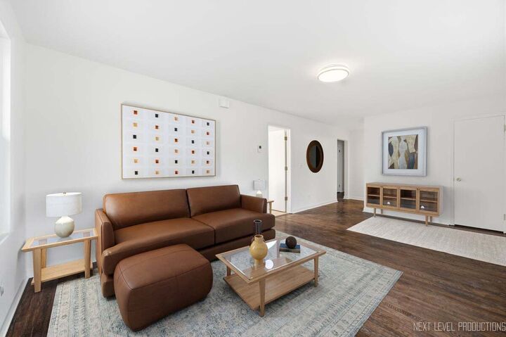 Property Photo: 208 W State Street IL 60542