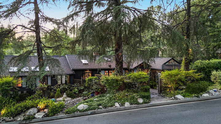 Property Photo:  4953 Alta Canyada Road  CA 91011 