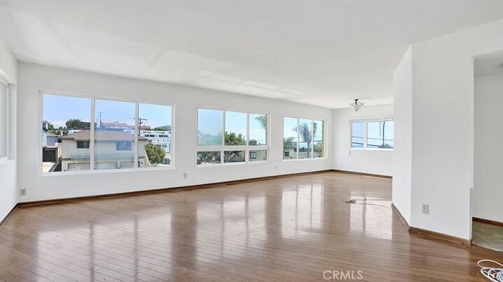 Property Photo: 33861 Alcazar CA 92629