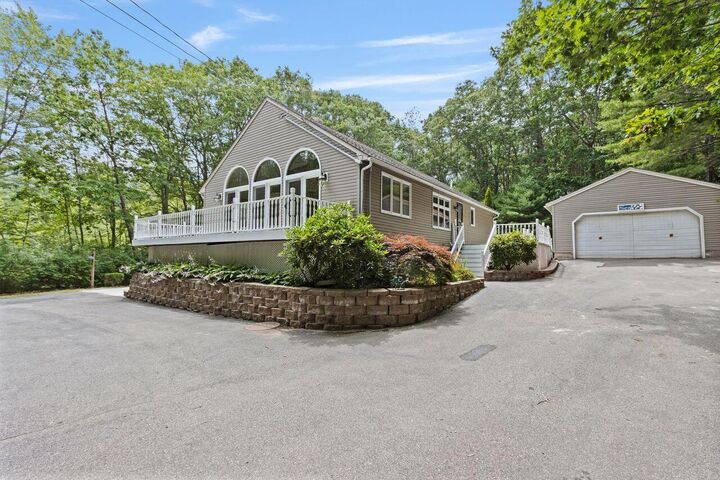 Property Photo:  66 Old Pool Road  ME 04005 