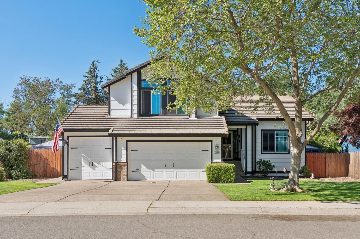 Property Photo: 2890 Aquamarine Circle CA 95672